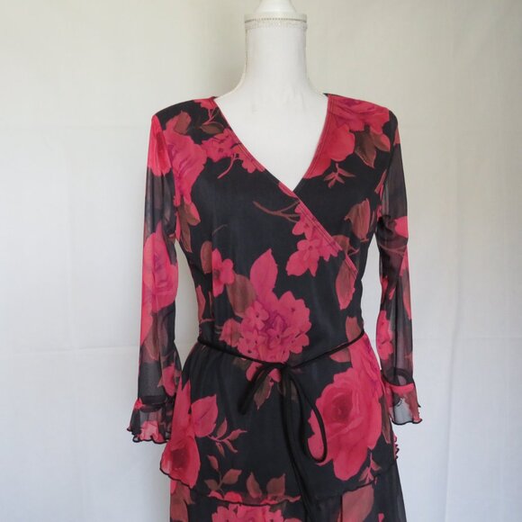 IMI Women’s Girls Pink Black Floral Motif Top and Skirt 2 Pc Set size L - Picture 2 of 12